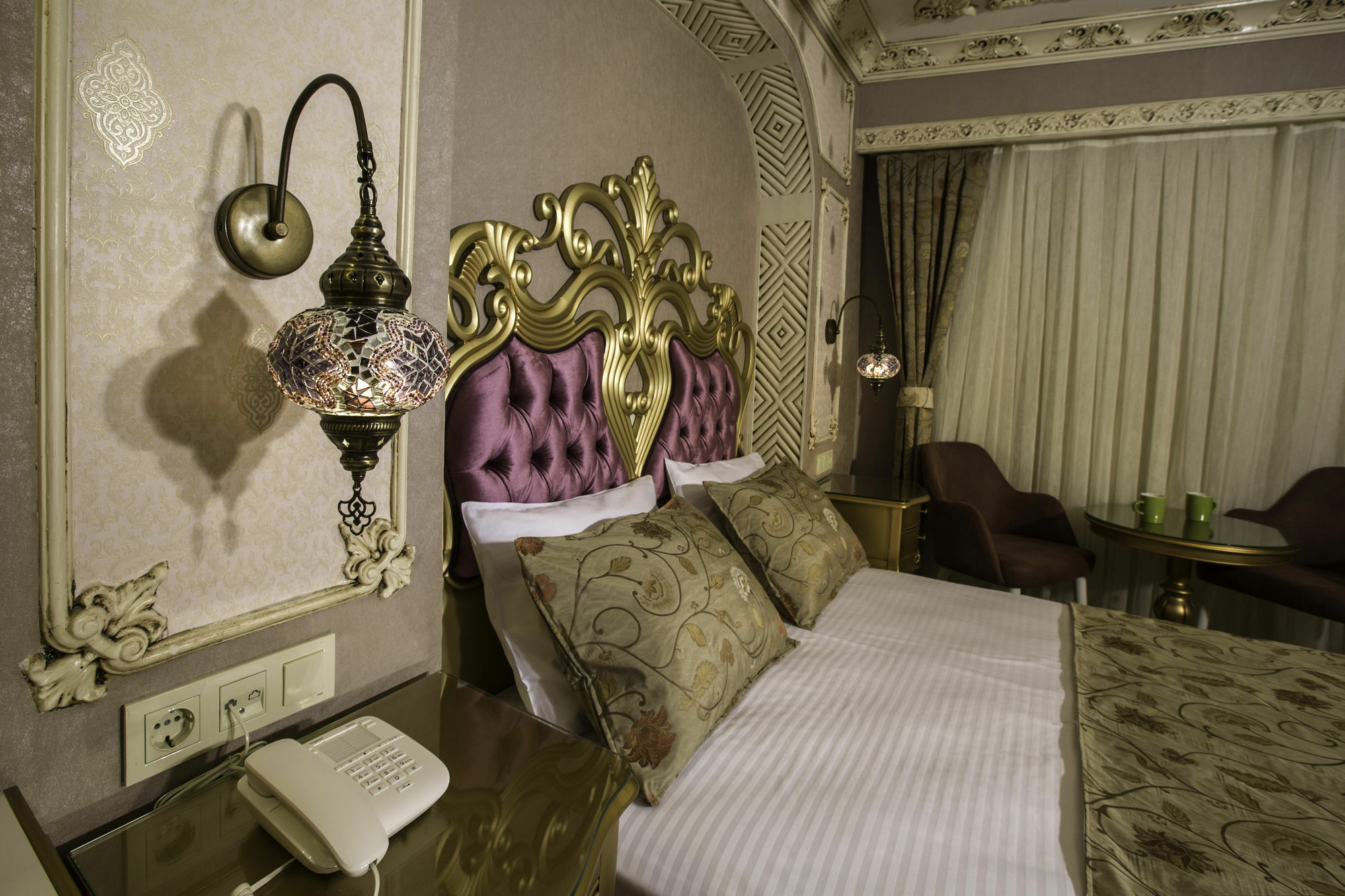 ホテル Phosphorion イスタンブール エクステリア 写真 A room at the hotel
